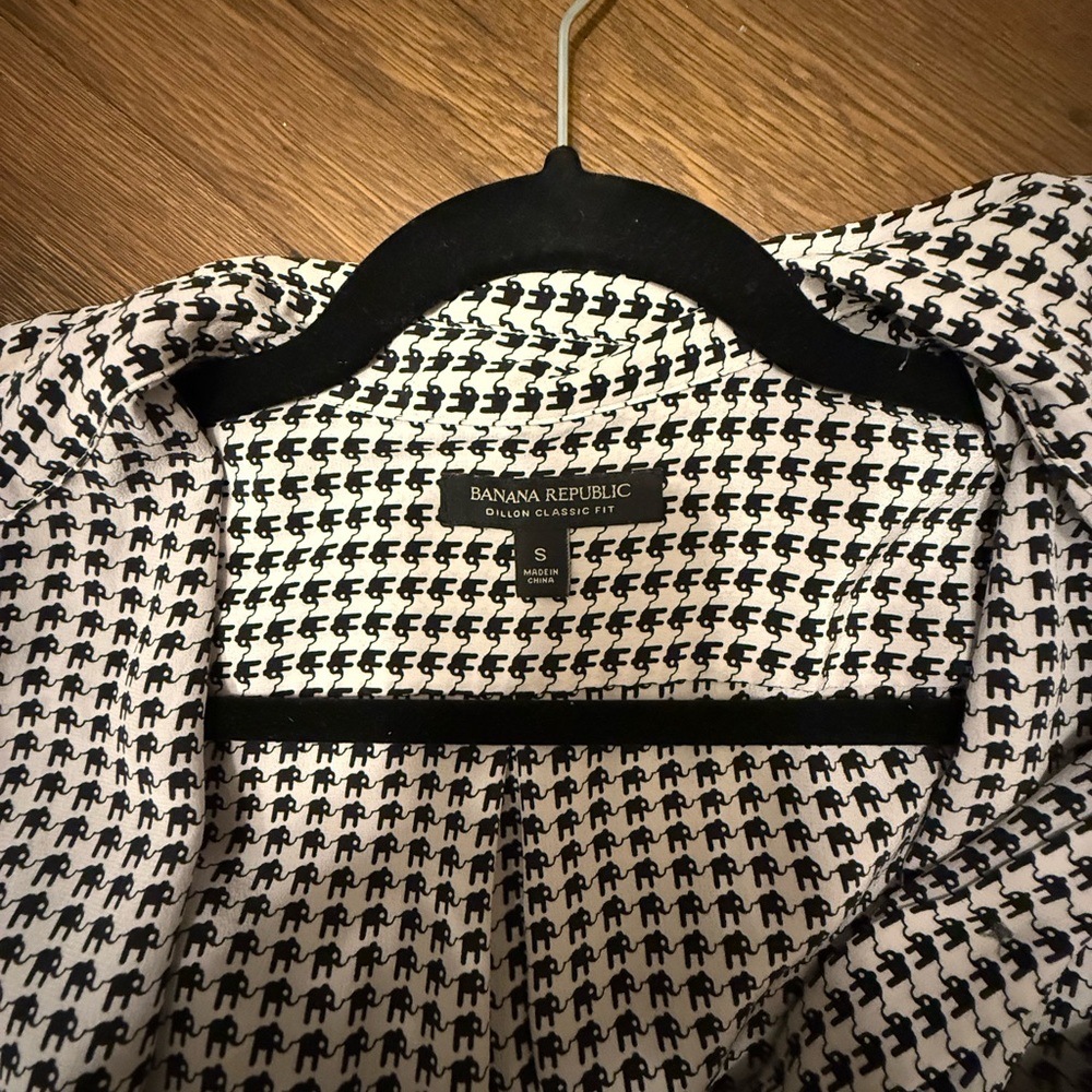 Women's Black and Cream 🐘 Checkered Shirt